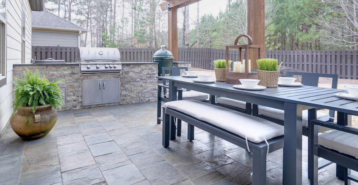 Outdoor Kitchens That Can Handle Humidity and Rain
